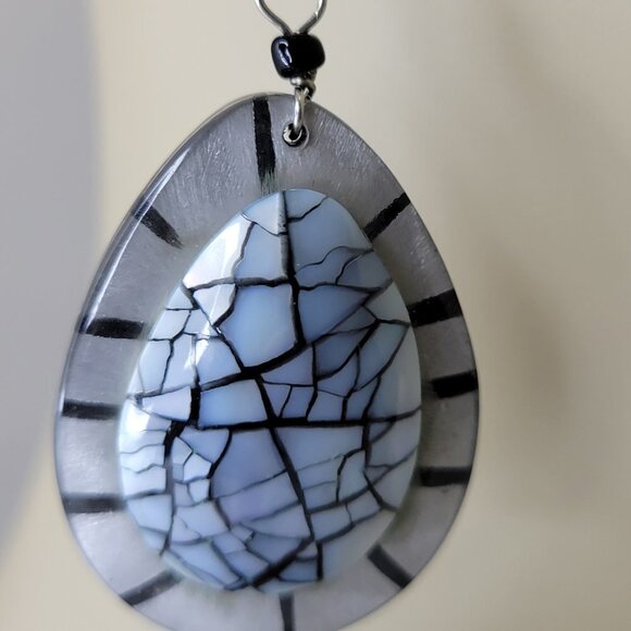 Mosaic Abalone Shell TInspired eardrop Handmade Dangle Earrings - Picture 7 of 11